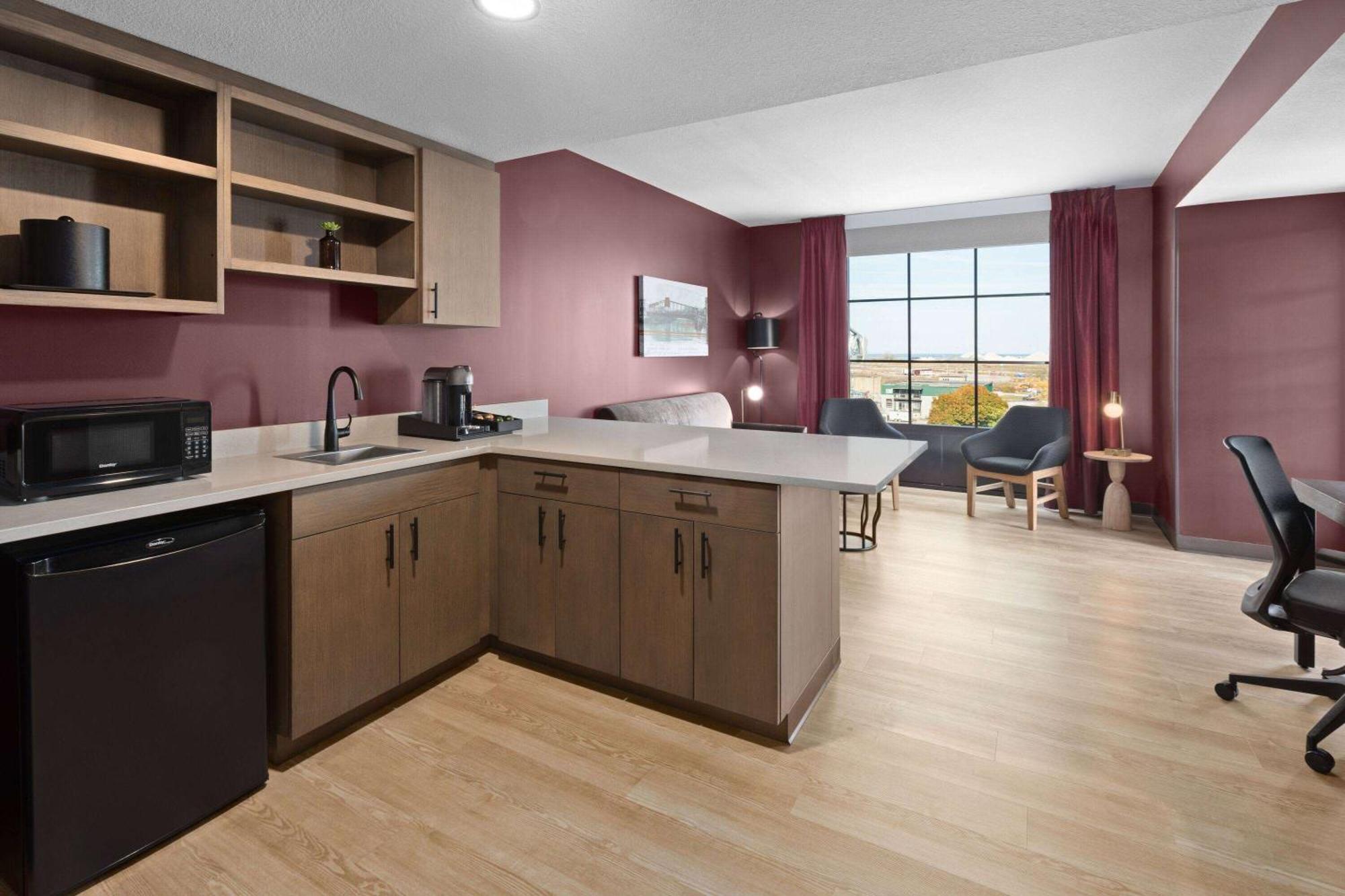Riverbend Hotel And Suites, Trademark Collection By Wyndham Ashtabula Eksteriør bilde